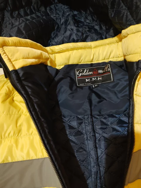 Waterproof jacket lined with thermal fiber