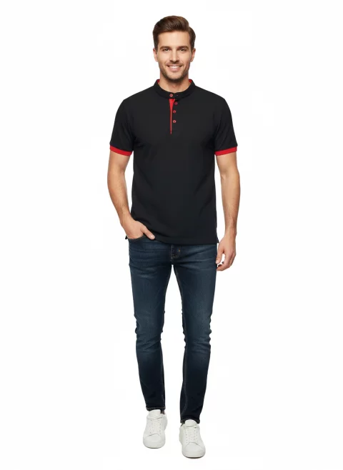 تيشرت بولو بيكية بأكمام قصيرة.