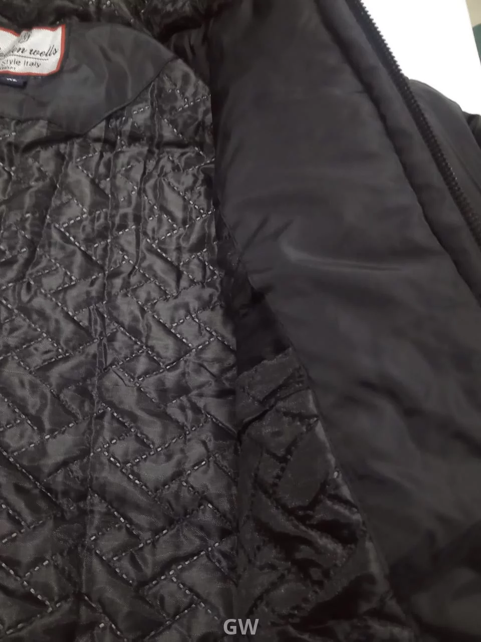 High-density waterproof jacket lined with thermal fiber