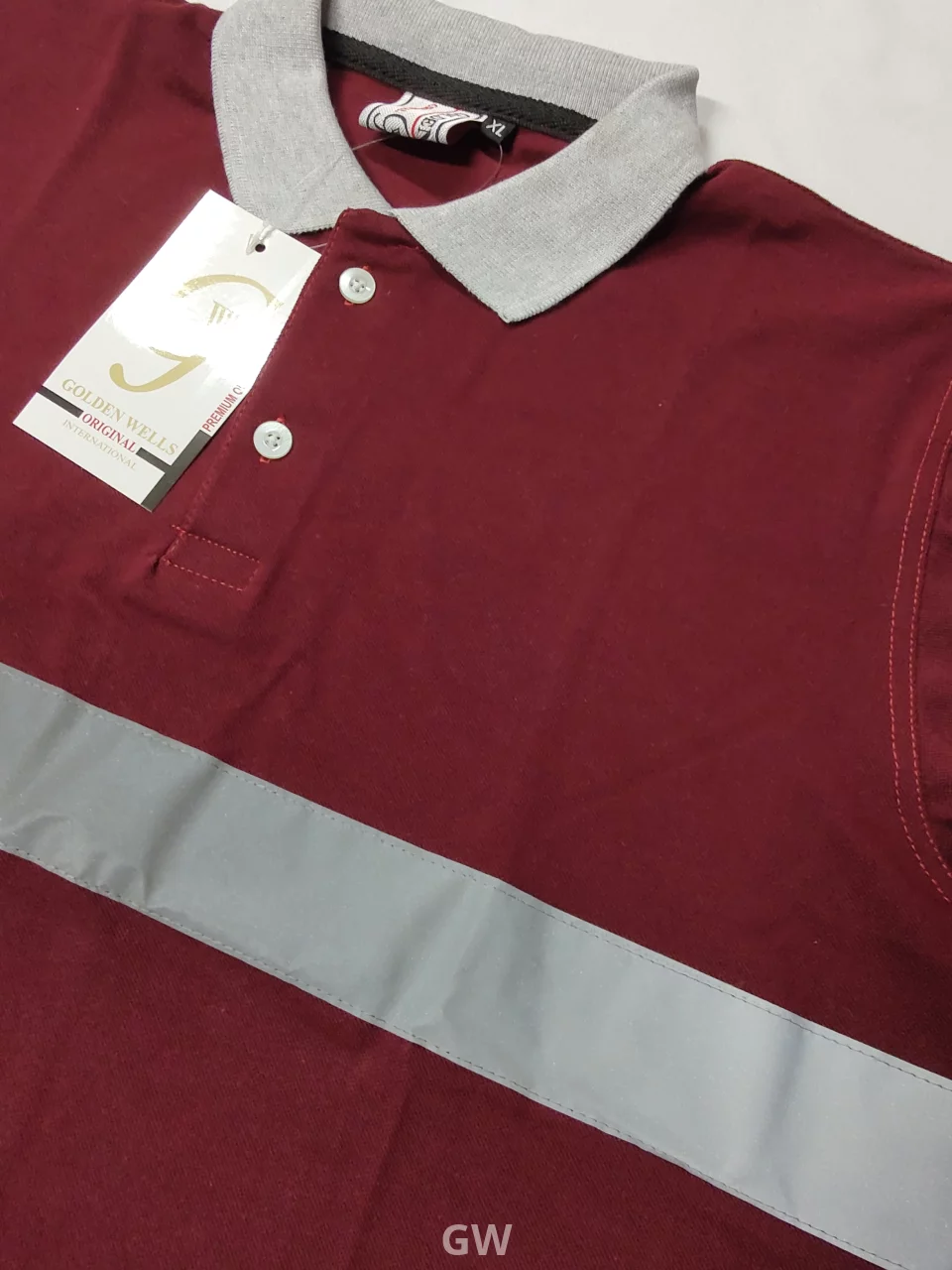 Half-sleeve cotton polo shirt with phosphoric tape