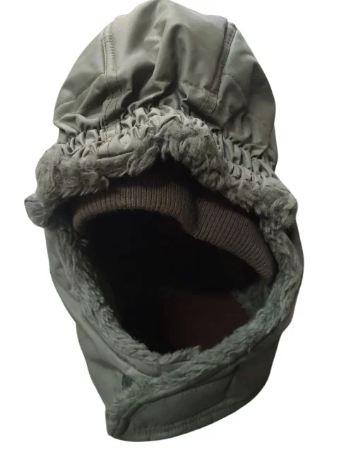 غطاء رأس ضد الماء مبطن بالفايبر الحراري ومبطن بالفرو للمبردات