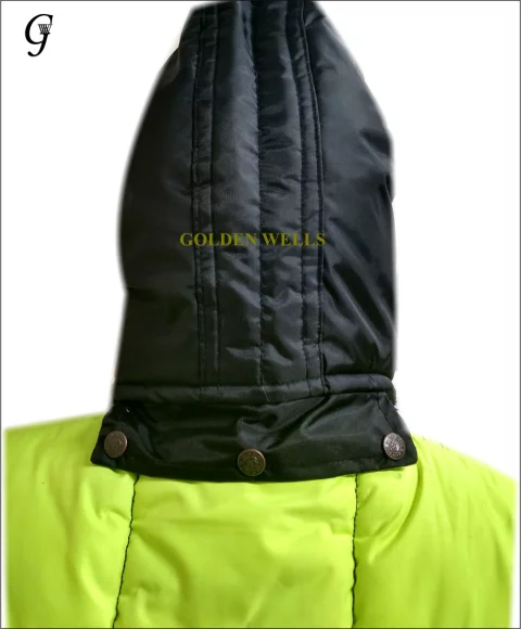 Anti-cooling jacket for cold storage warehouses 12