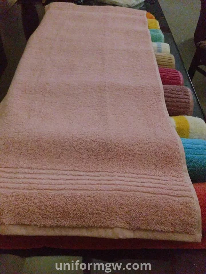 Multicolored cotton towels and Bathrobe, 100% Egyption cotton for wholesale