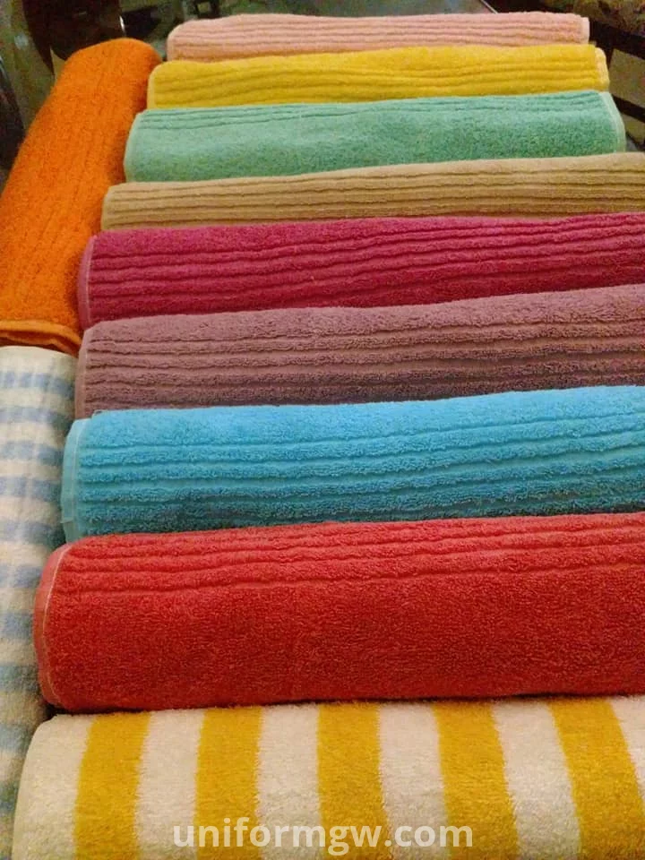 Multicolored cotton towels and Bathrobe, 100% Egyption cotton for wholesale