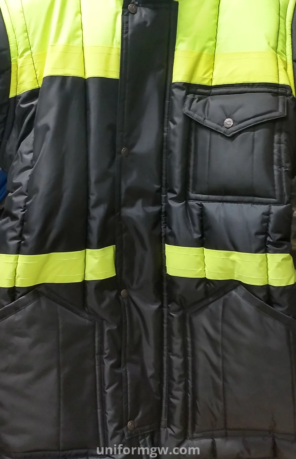 Anti-cooling jacket for cold storage warehouses