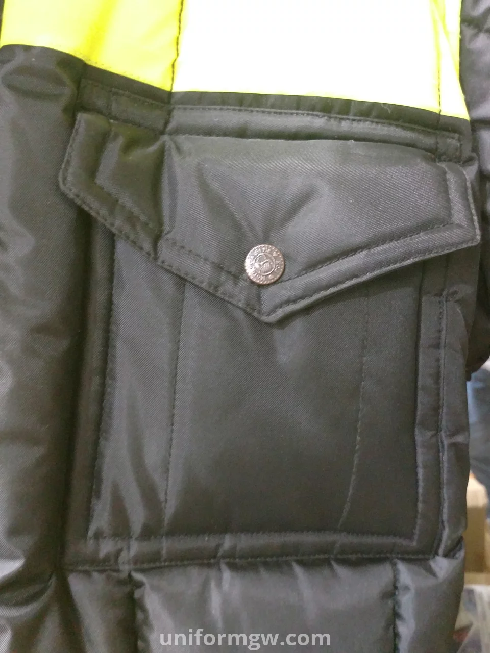 Cold-resistant suits for cold storage