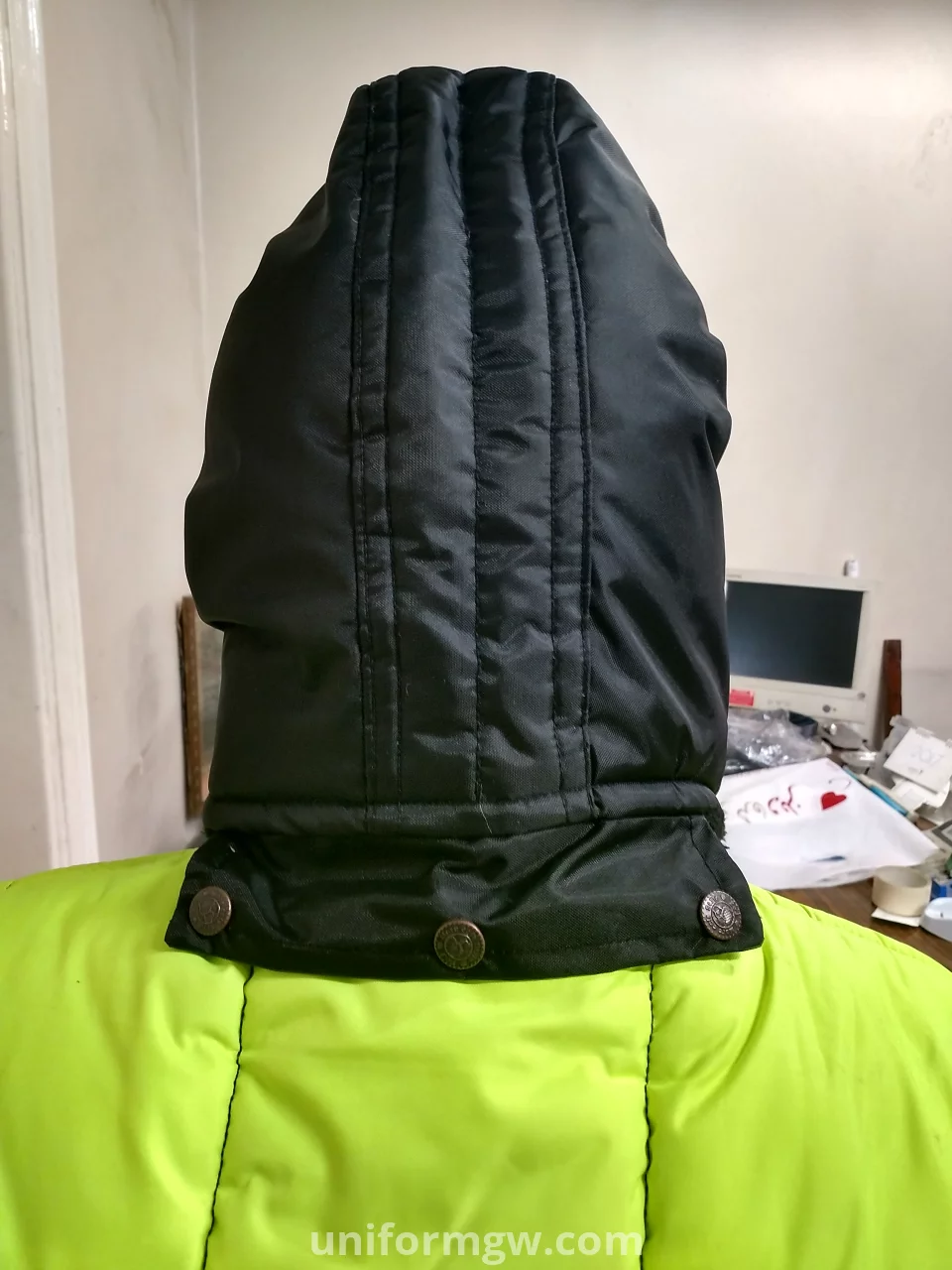 Cold-resistant suits for cold storage